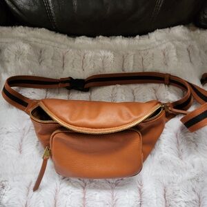 Universal Thread Tan Leather Crossbody Belt Bag with Black-Striped Strap